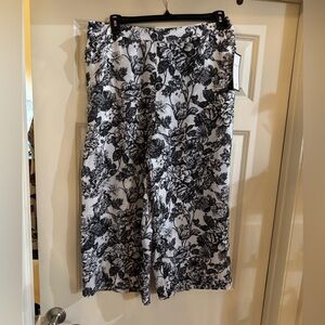 Charter Club Black and White Floral Wide Leg Pants